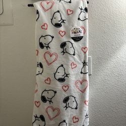 Peanuts Snoopy Valentines Throw Blanket 