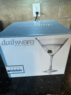 Set of 4 martini Glasses