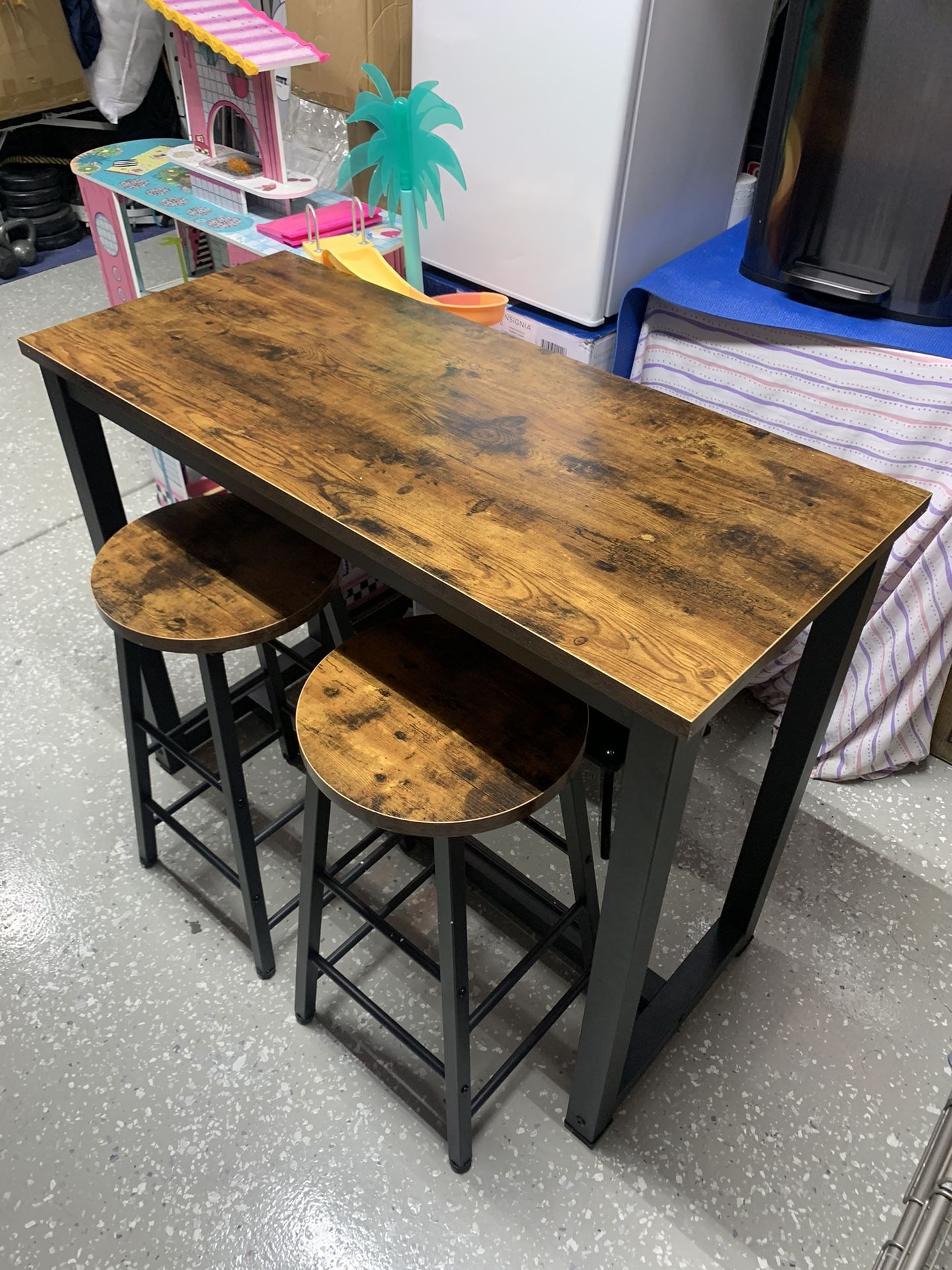 Bar Table for Sale in Desert Hot Springs, CA OfferUp