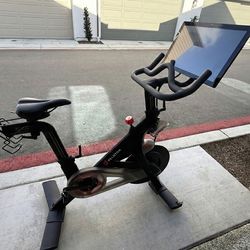 Peloton Bike