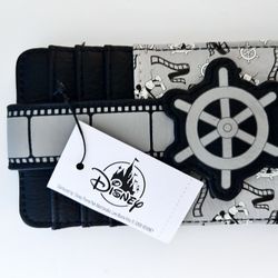 New Disney Wallet