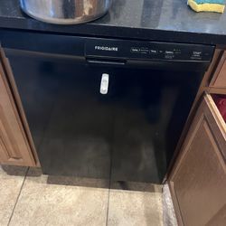 Black Dishwasher 