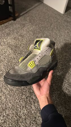 Nike Jordan 4 Neon