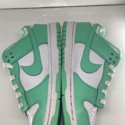 Nike Dunk Low Green Glow 