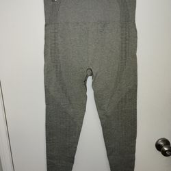 Juniors Unbranded Green Seamless Athletic Leggings- Size Large-New Without Tags