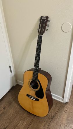 Yamaha acoustic guitar