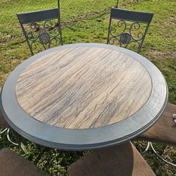 $60 For A  7  peace kitchen set table and chairs