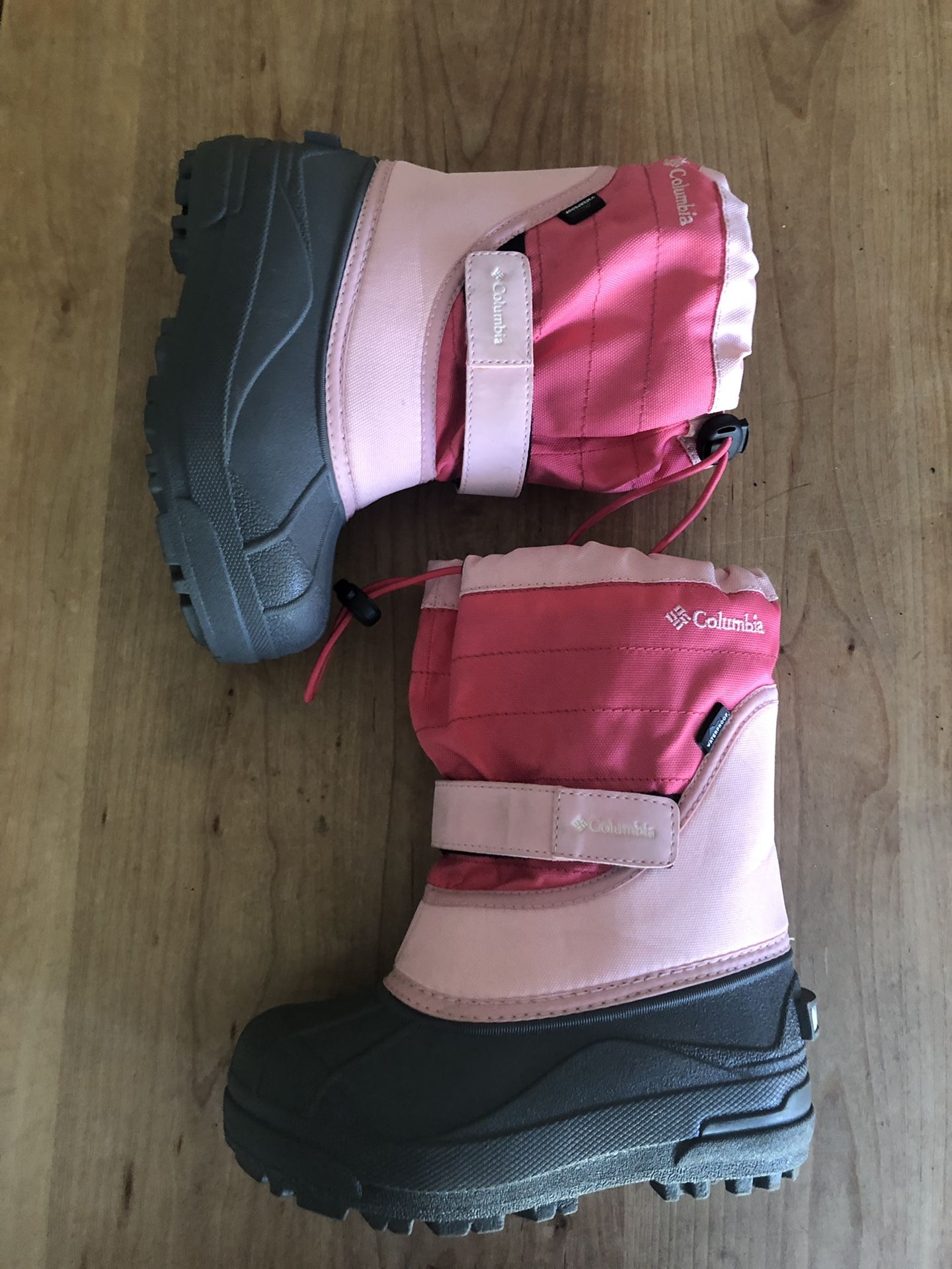 Columbia Kids Size 13 Snow Boots EXCELLENT CONDITION!!