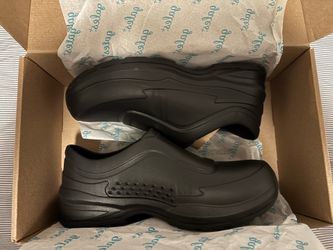 Gales nursing shoes