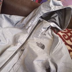 Lady's North face Jacket 120$