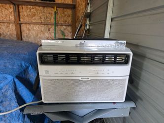 Toshiba  8000 Btu Air Conditiner