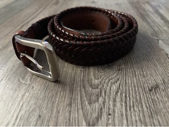 Women’s braided brown belt great condition