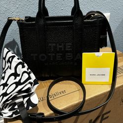 Marc Jacob’s The Tote Bag Cross Body 200$ New