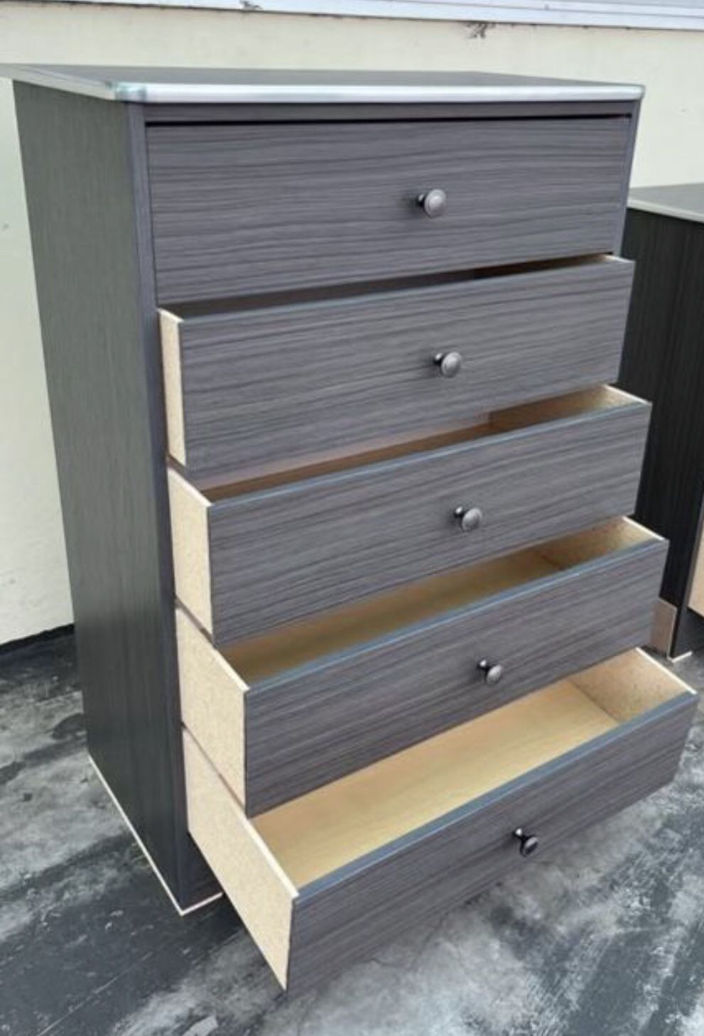 Five Drawers Dresser