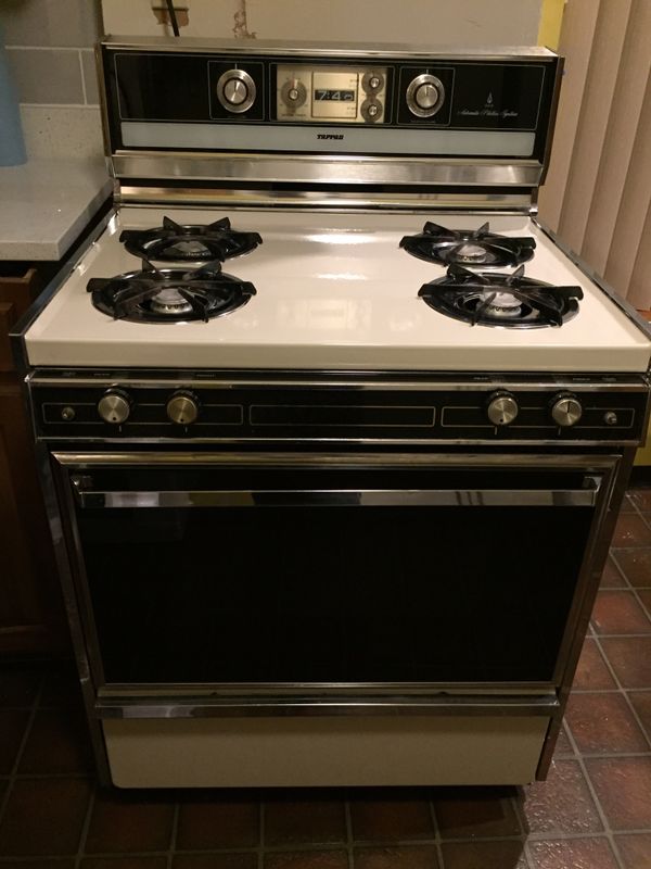Tappan/GE Gas Stove and Side by Side Refrigerator for Sale in Chicago