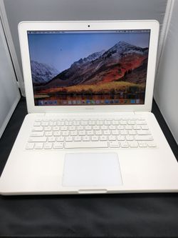 Apple MacBook