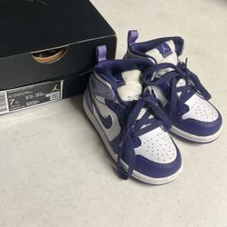New Jordan 1 Mid  Td Size 7c 