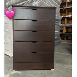 Dresser No Knobs 