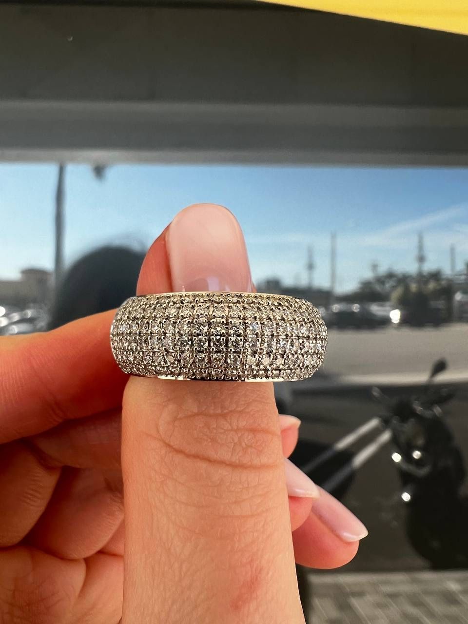 Lady's Platinum Diamond ring 100 Diamonds 3 Carat 950 Platinum 11.8g