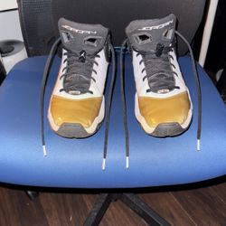 Jordan 23 Black Gold Easy Pair Of Shoes Size 9 Men