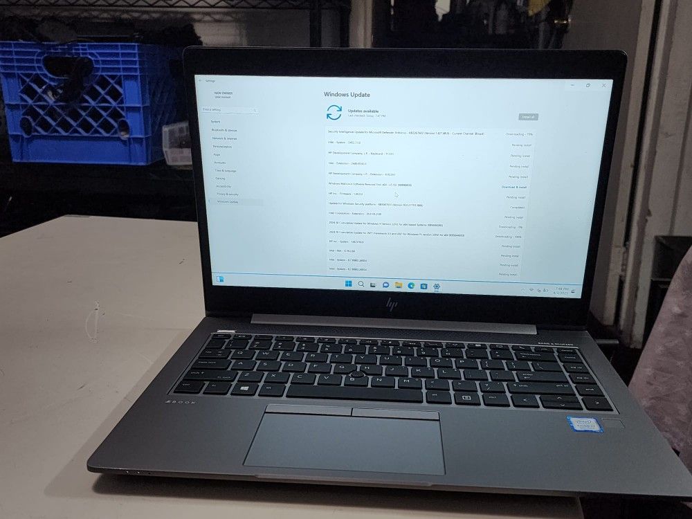 Hp Laptot i7 8a Generacion E Book