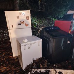 FREE MUST PICK UP (READ DESCRIPTION!)