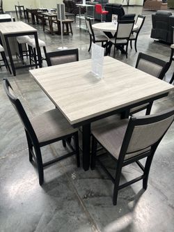 Dining table set