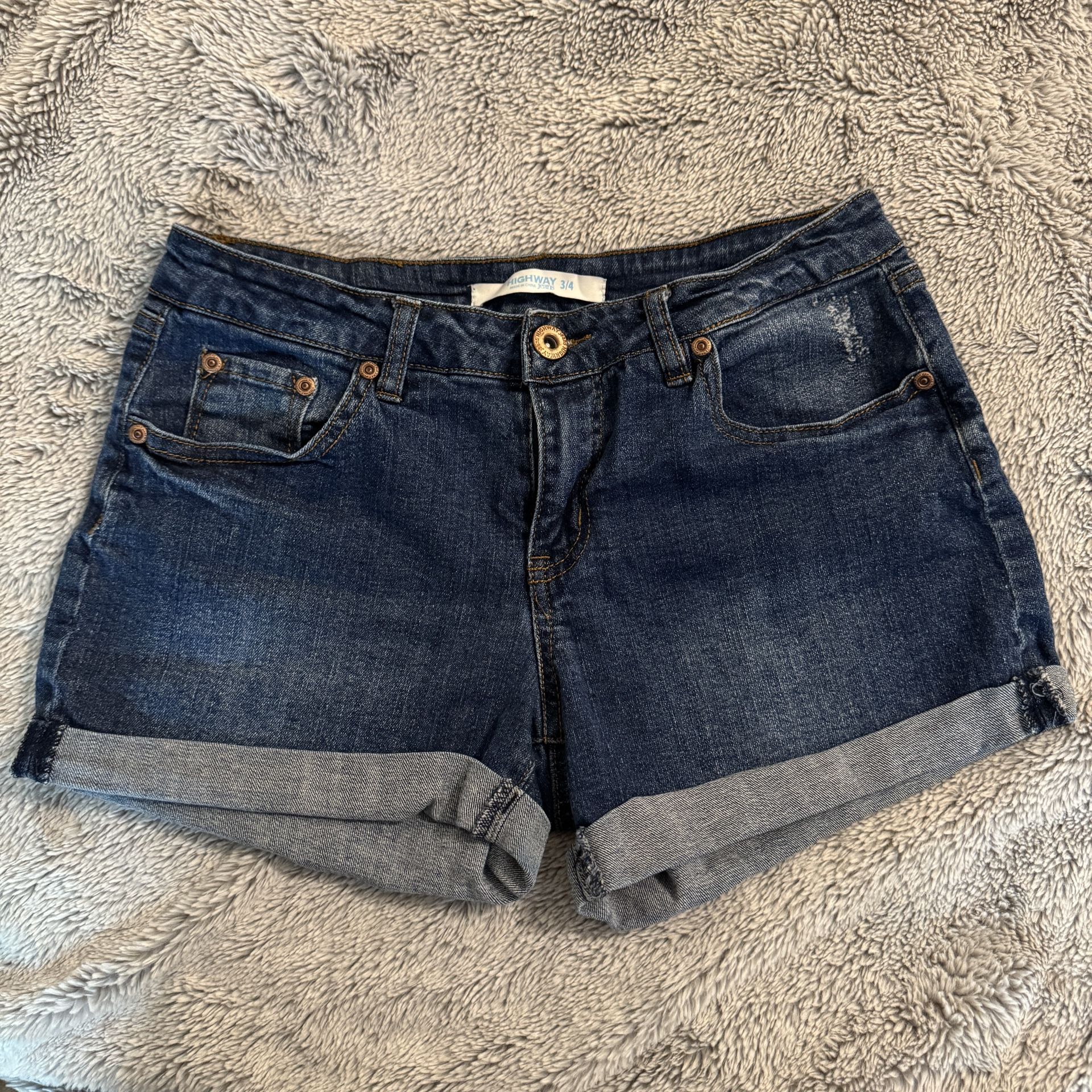 Highway jeans Dark wash Jean shorts size 3/4