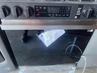 Like new gas range oven 5 burner
