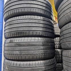 235/45/18 Vendo Un Set De Llantas Marca Michelin En Muy Buenas Condiciones De Vida Las 4 ✅🏁