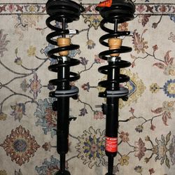 Front struts for Infiniti G35 Coupe