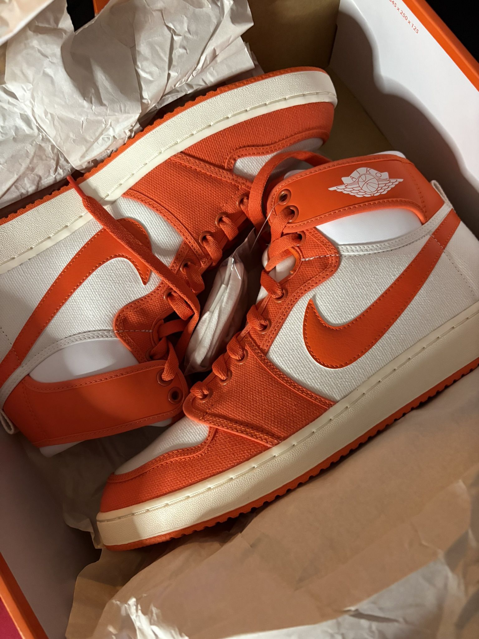 Mens Brand  *NEW* In box Nike Air Jordan 1 Size 11.5