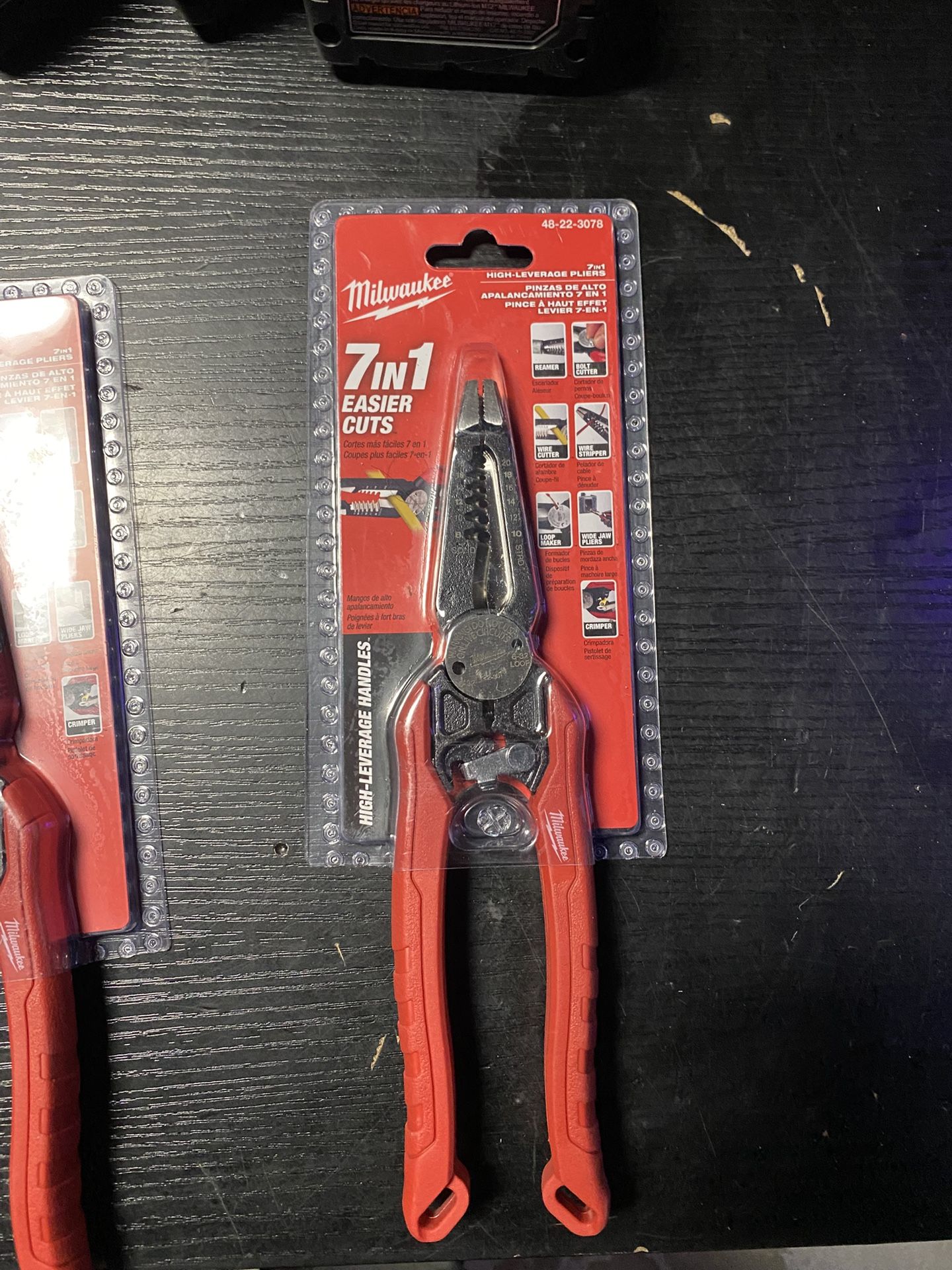 Milwaukee 9 in. 7-in-1 High Leverage Combination Wire Stripper/Cutter Pliers