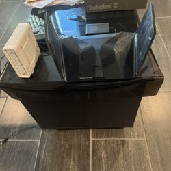netgear nighthawk Raxe450 wifi 6 ghz and Arris modem SB8200
