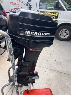 Two stroke mercury 25 hp