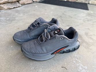 Nike shoes Youth