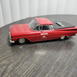 Vintage Ertl Die-cast Metal Model Car