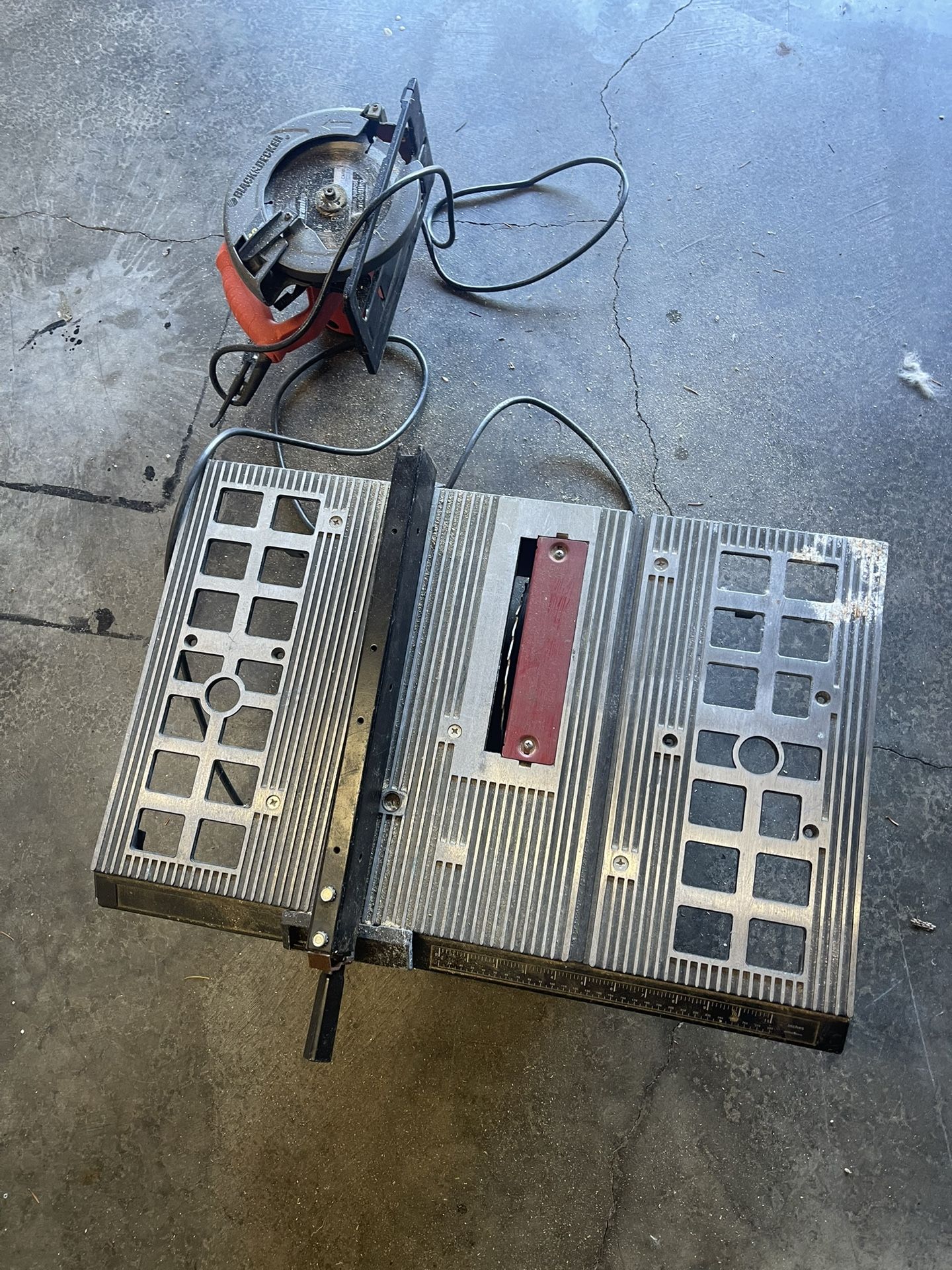 Table Saw And Black And Deck Circular Saw