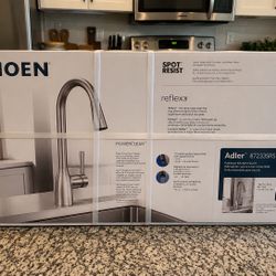 NEW Moen Adler Pull-Down Kitchen Faucet  Stainless 