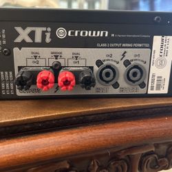 Crown XTI-1000 Amplifier/600 Watts X2