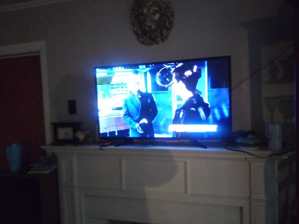 42" flat screen Roku TV