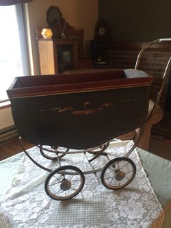 Antique baby buggy 1920’s