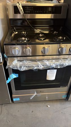 LG - 30-in Wide 6.3 Cu. Ft. Freestanding Gas True