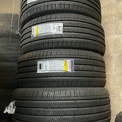 285/45/22 SET NEW