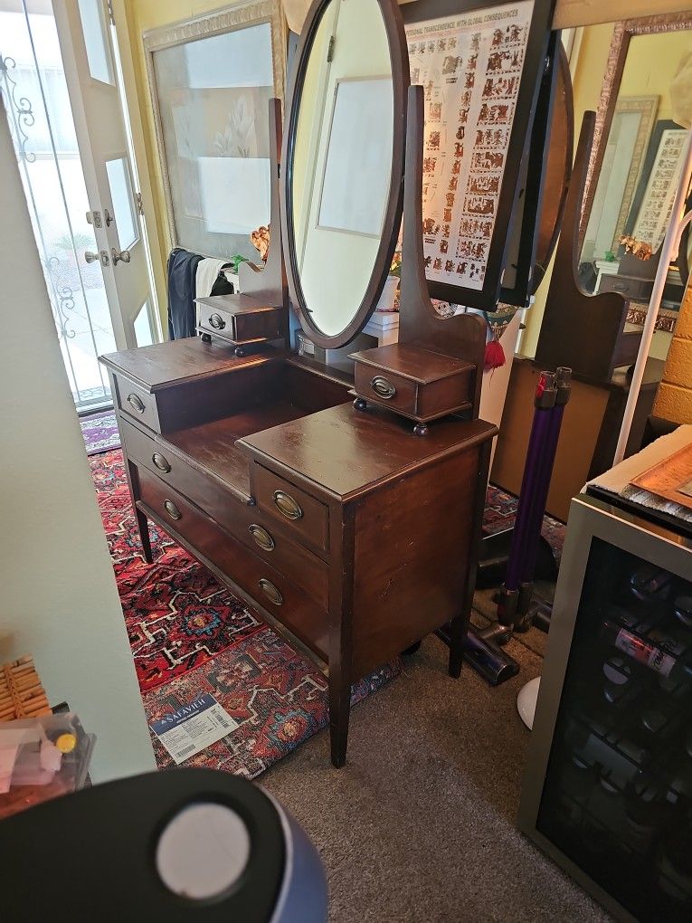 Antique Dresser Ca. 1930s