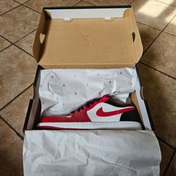 Nike Jordan 1 low size 8.5 men