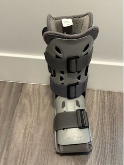 Walker boot