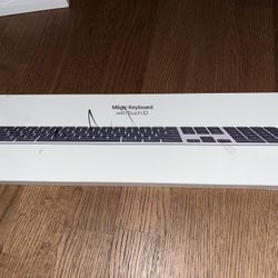 Apple Magic Keyboard 