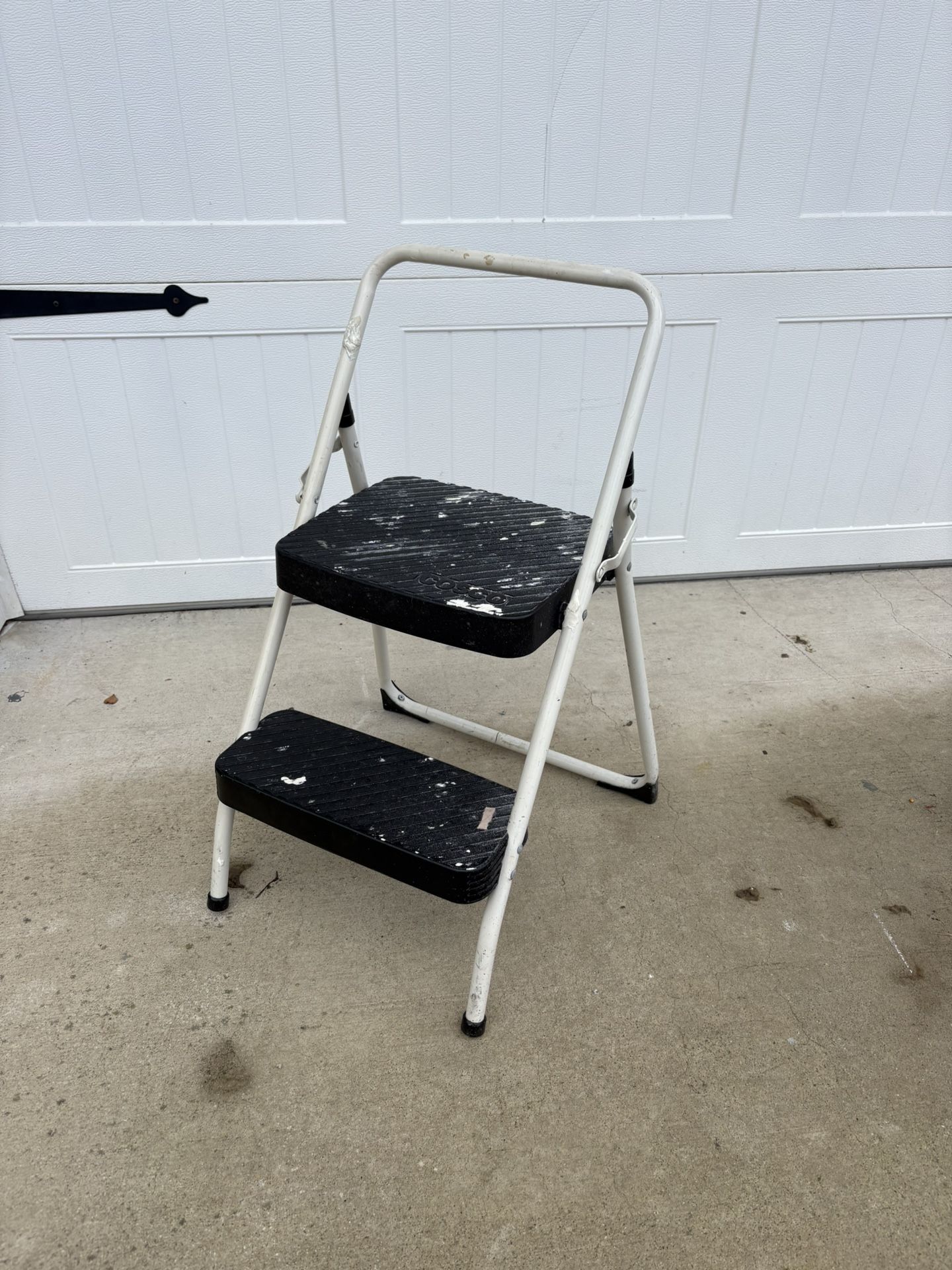 2 Step Ladder - Heavy Duty 