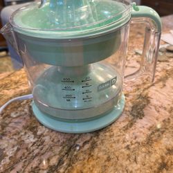 Dash Citrus Juicer 